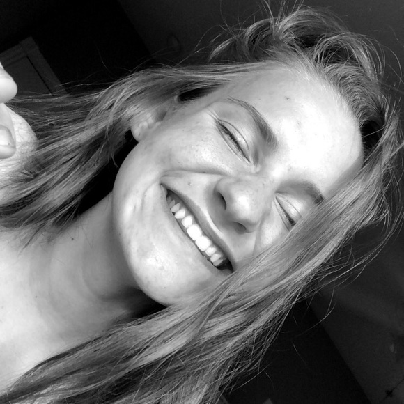 Meet your Posher, Mariya - Picture 1 of 1